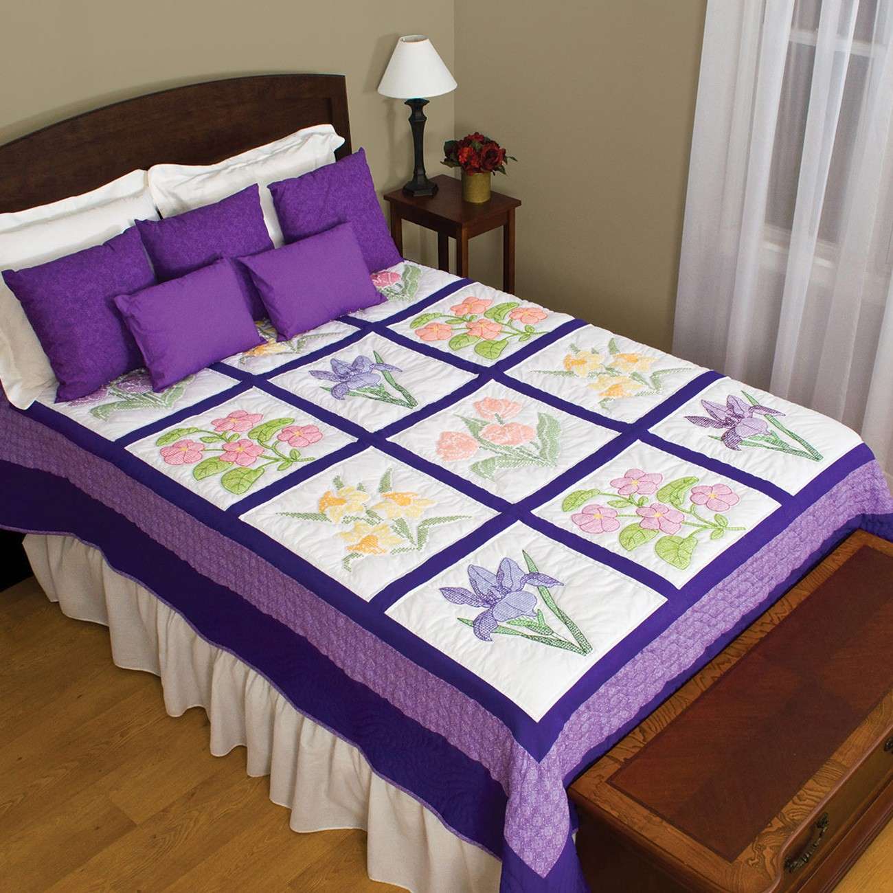 Enchanting Flowers Sampler Quilt - A Must-Have!