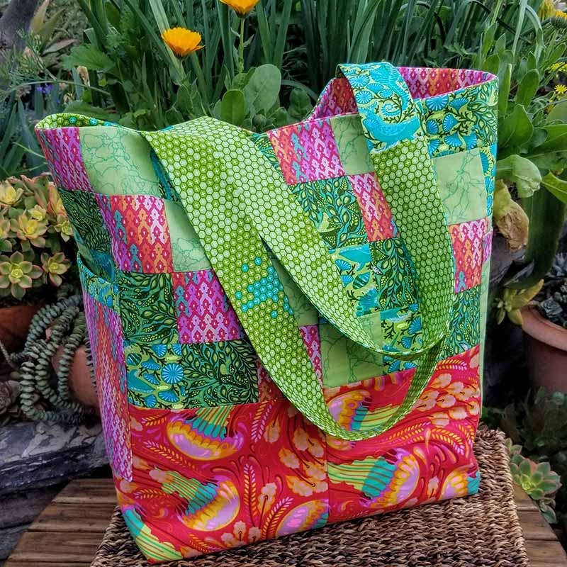 Shop in Style! Grace Pineapple Pack Pattern Tote Bag Set