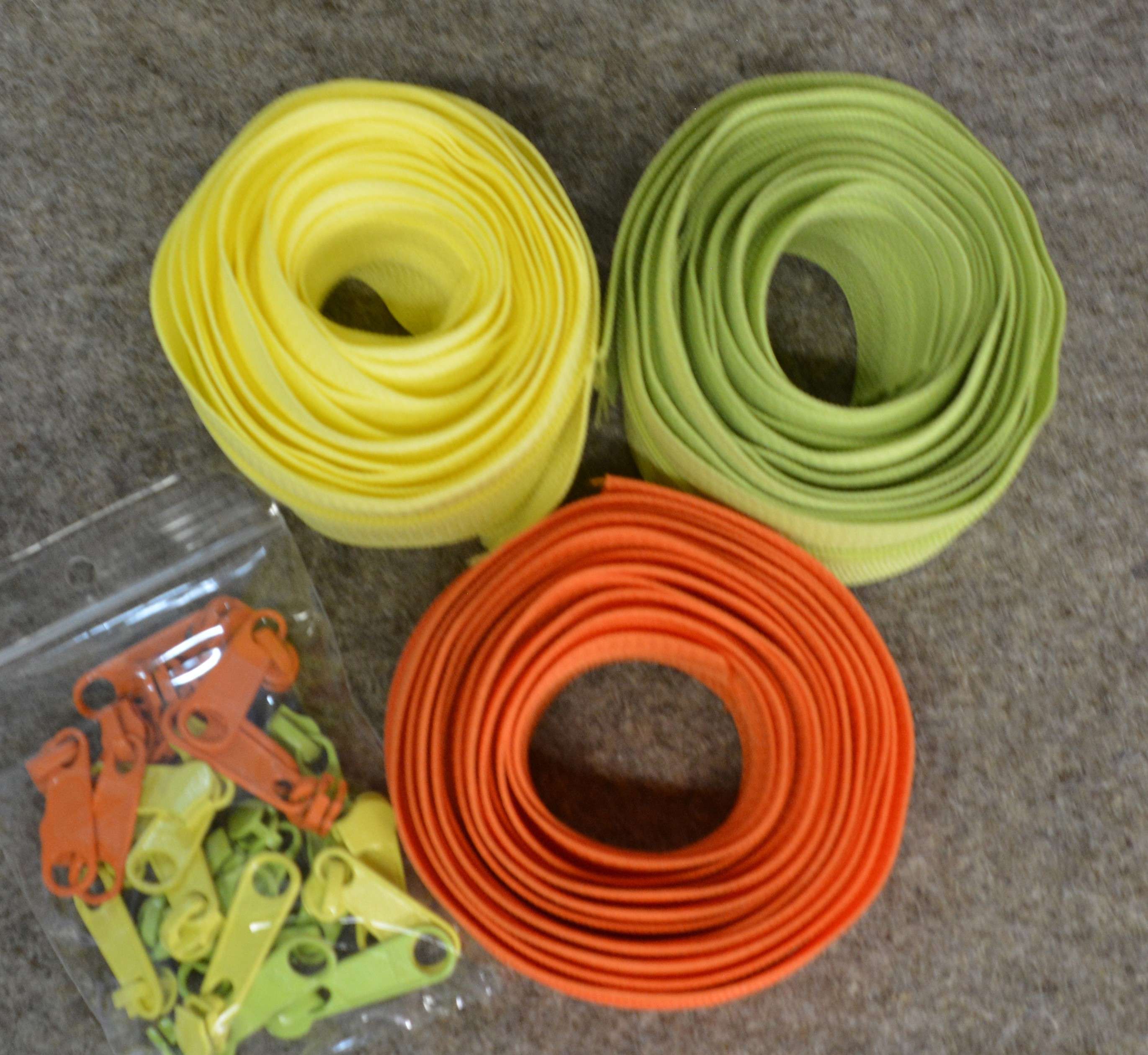 Zipper Trio Fruit Bowl - A Colorful Zipper Bundle