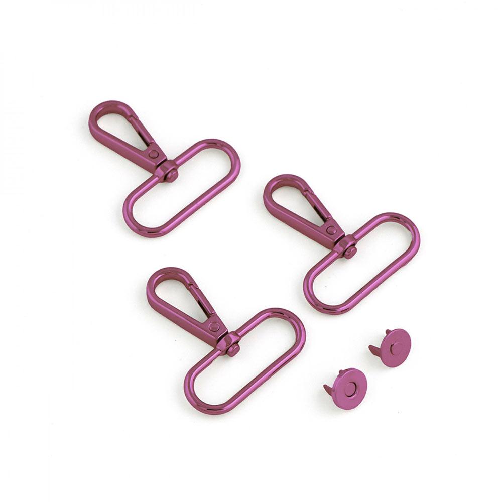 Tula Pink's Exclusive Clip-On Hardware Kit