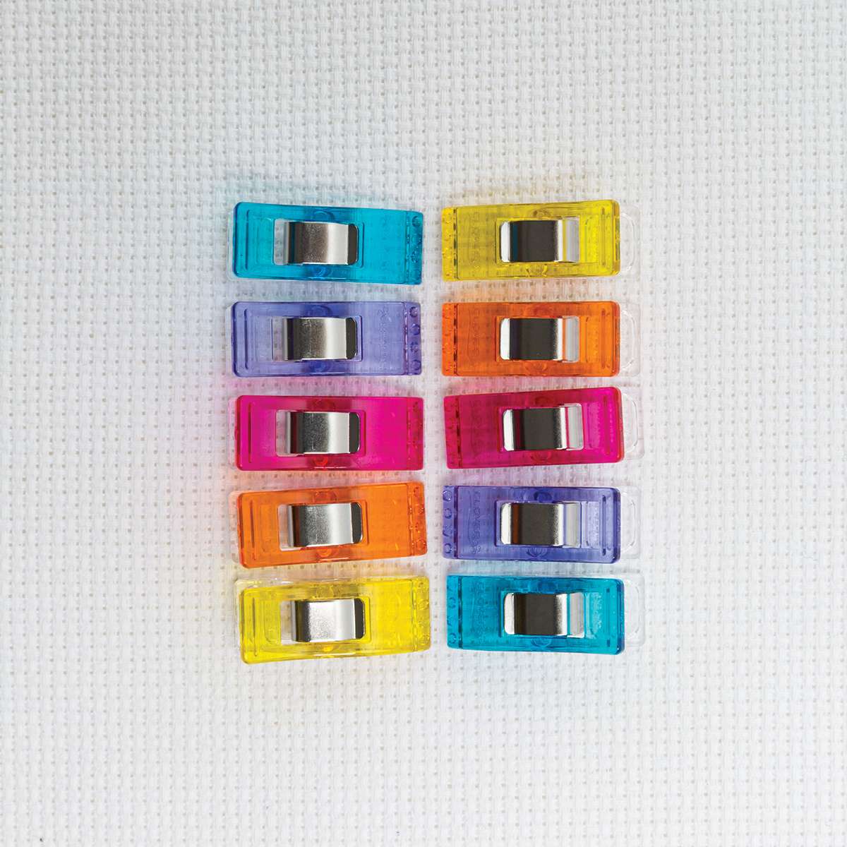 Clover Wonder Clips: Assorted Colors, 1-Inch Long, 50 per Package - A Sewing Essential!