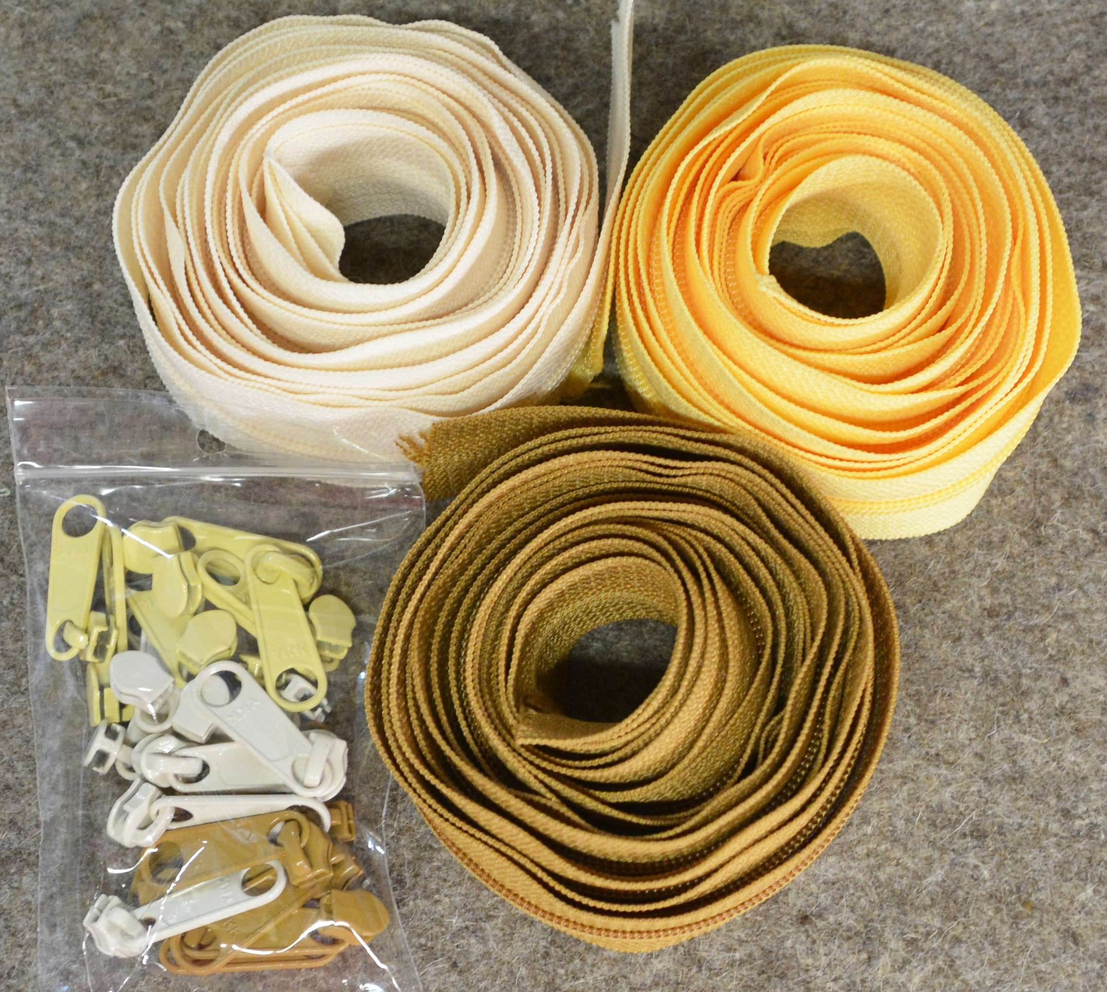 Zipper Trio: The Golden Rule - Yellow Delight