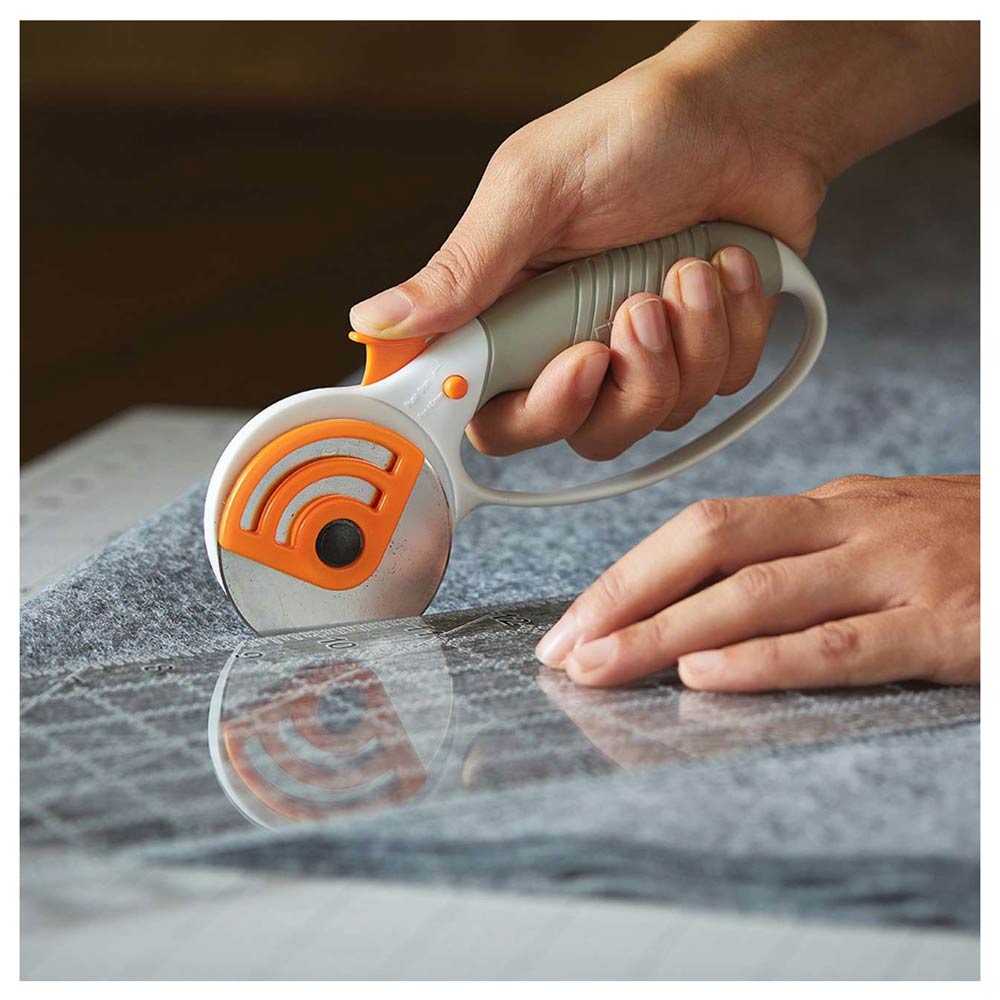 Fiskars 65mm Heavy-Duty Comfort Loop Rotary Cutter: Your Ultimate Cutting Companion