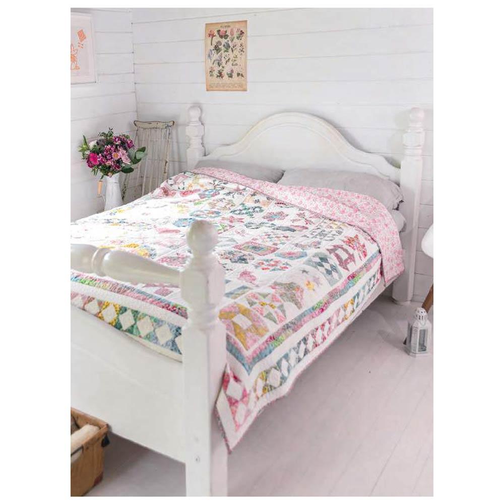 Alice's Wonderland Sampler Quilt Book: Master 100 Blocks & Elevate Your Sewing Skills!