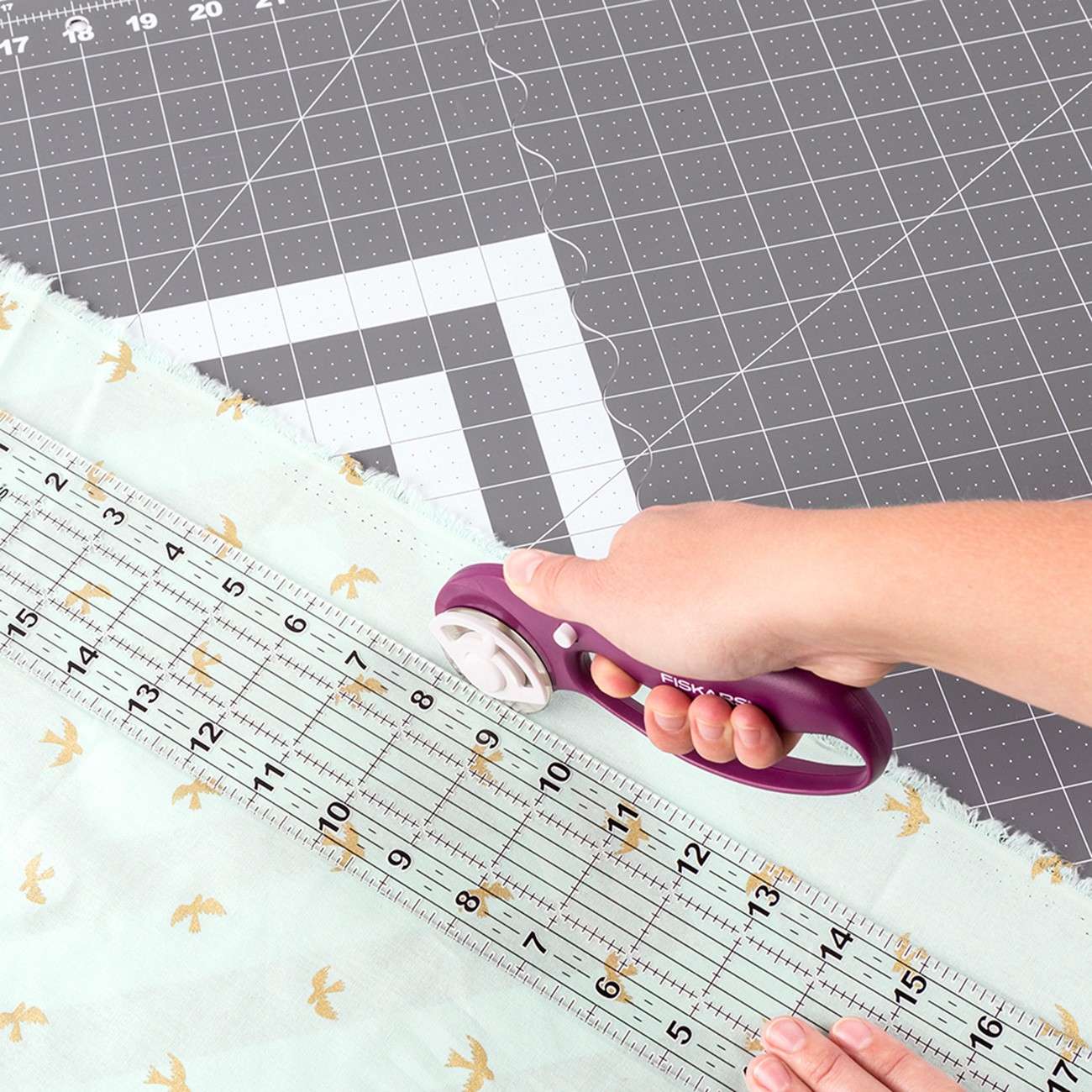 24in x 36in Smart Folding Cutting Mat - Ideal for Fabric Cutting