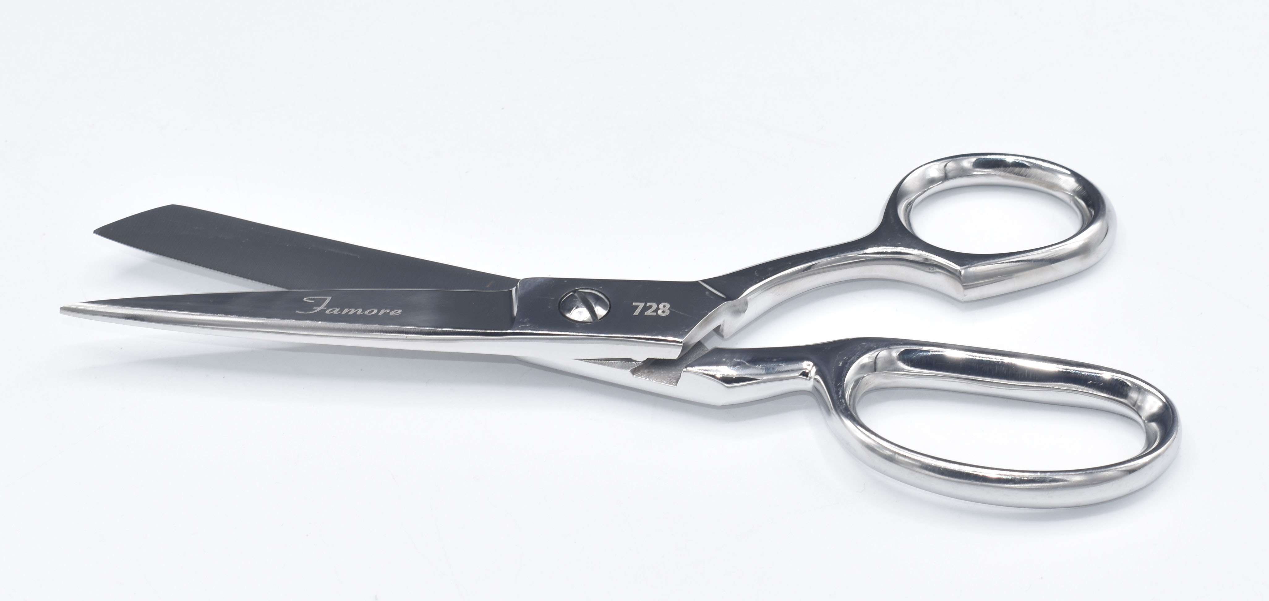 8-Inch Heavy Duty Razor Edge Fabric Shears: Cut with Precision!