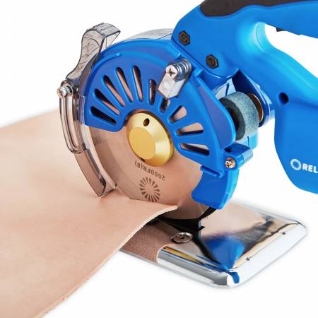 2000FR Cordless Fabric Cutting Marvel
