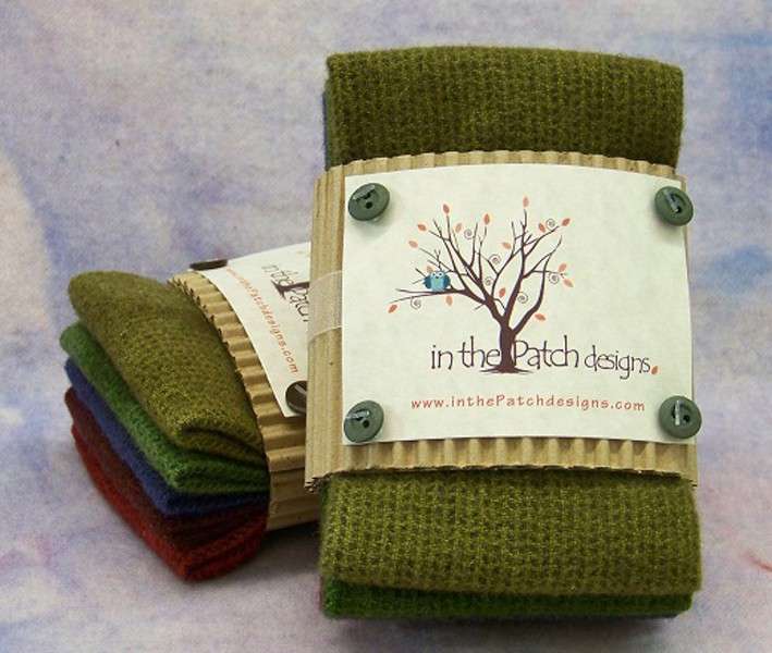 Festive Christmas Wool Chunks Set of 5 - 9in x 10in