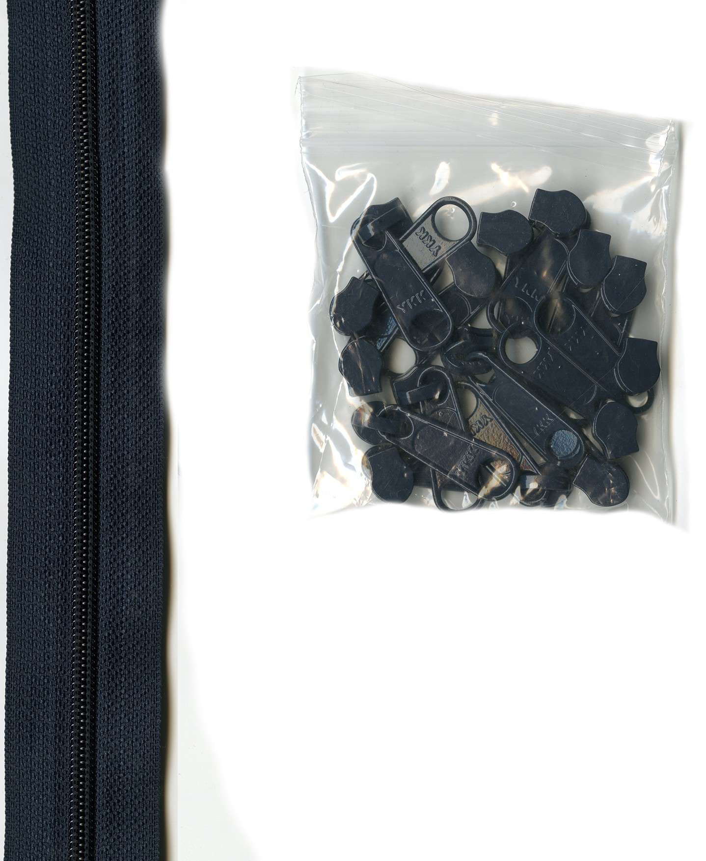 Get 4 Yards of 16mm #4.5 Navy Zipper Chain with 16 Extra-Large Coordinated Pulls Now!