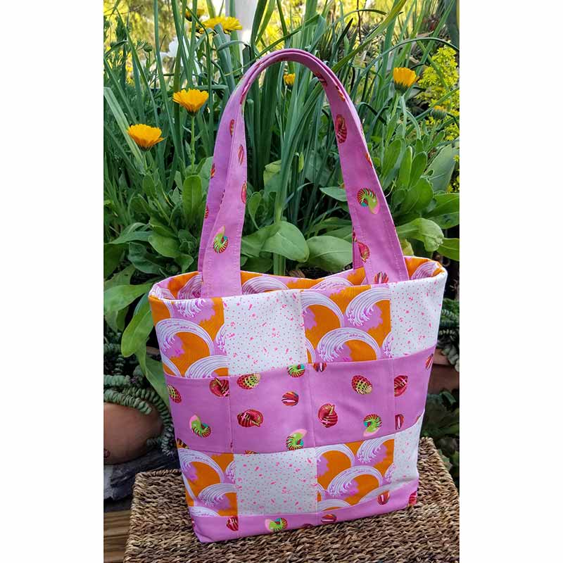 Shop in Style! Grace Pineapple Pack Pattern Tote Bag Set